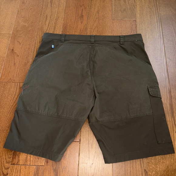 Men’s Fjallraven Abisko Shorts Dark Olive Size 38/39 - Picture 2 of 5